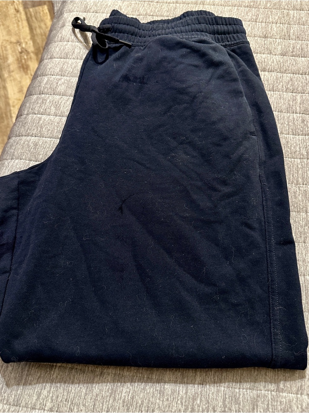 Athleta Men's Navy Black Drawstring Joggers
